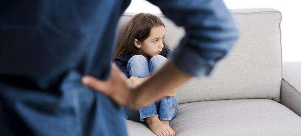 一个缺少父爱的男孩性格缺陷