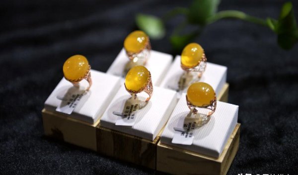 白花蜜蜡属于哪个档次