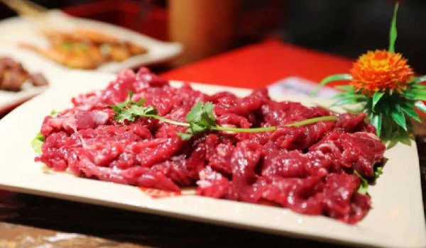 牛腩是牛的哪个部位