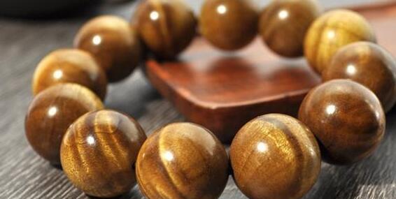 金丝楠手串怎么盘玩才会包浆