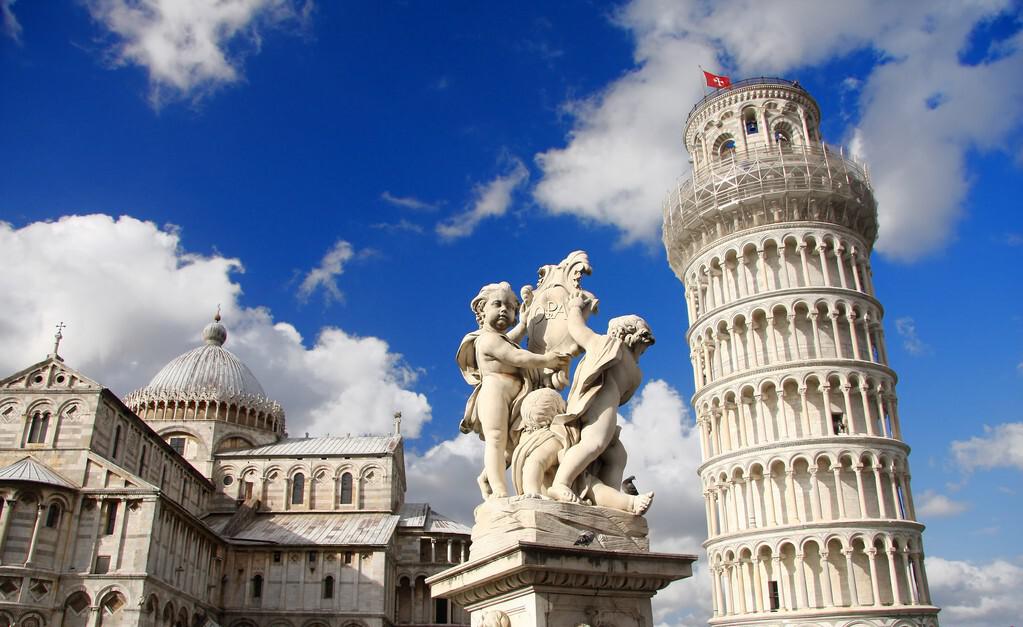 比萨斜塔不倒的原因物理层面