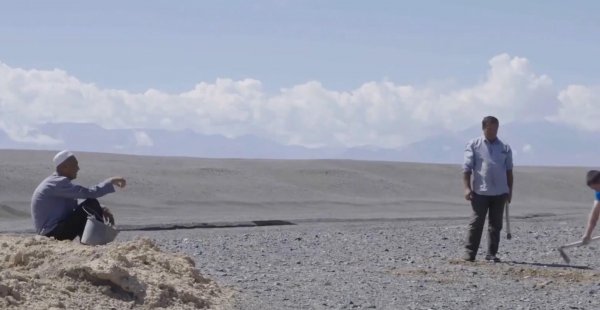 吐鲁番坎儿井干涸的原因