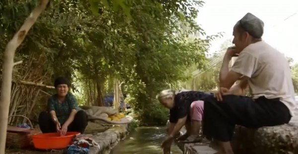 吐鲁番坎儿井干涸的原因