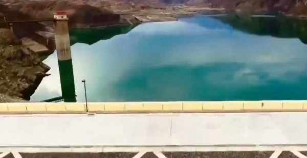 吐鲁番坎儿井干涸的原因