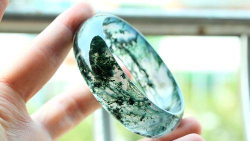 玛瑙和翡翠的区别和价值