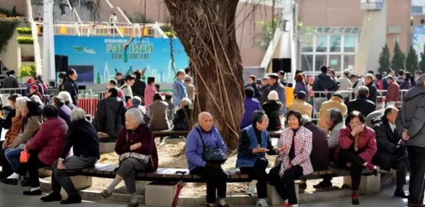 破四旧立四新是哪一年提出的