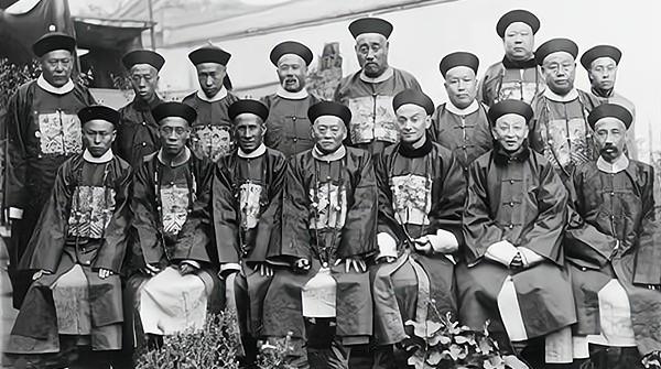 中堂大人相当于现在什么职位