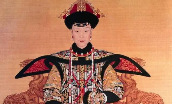 皇后可以管太后吗