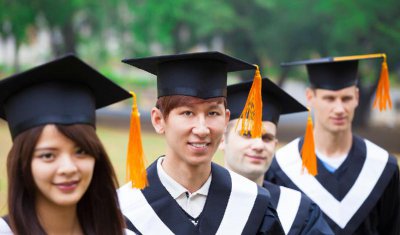 博士需要读几年毕业 一般国内考上博士最长能读几年