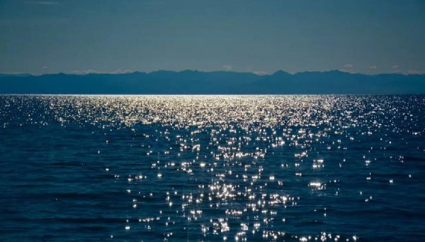 世界最深的淡水湖是哪个湖泊