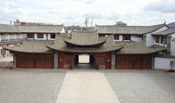 刺史相当于现在什么官几品