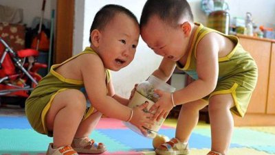 轻微双重人格的表现旁人可以看出来吗 能自己调整好吗