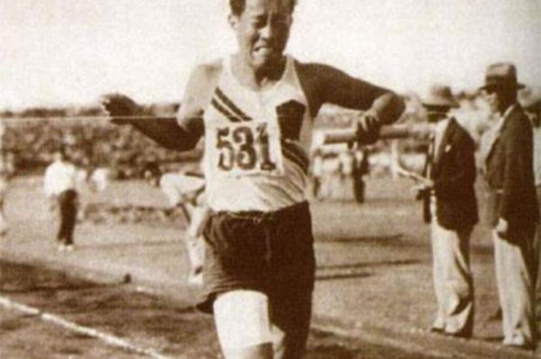 中国第一个参加奥运会的人是谁