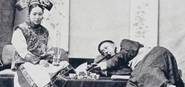 末代皇后婉容的一生经历介绍