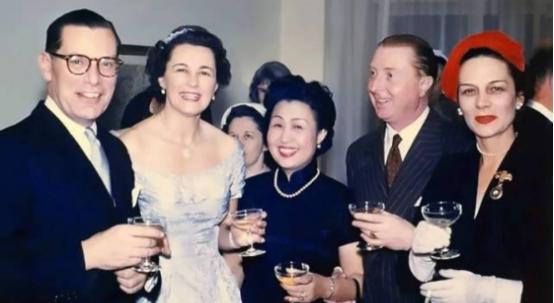 上海滩名媛严幼韵为什么出轨