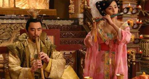 杨贵妃身高153体重160斤