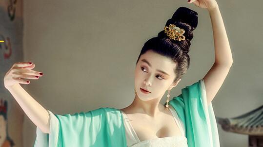 杨贵妃身高153体重160斤