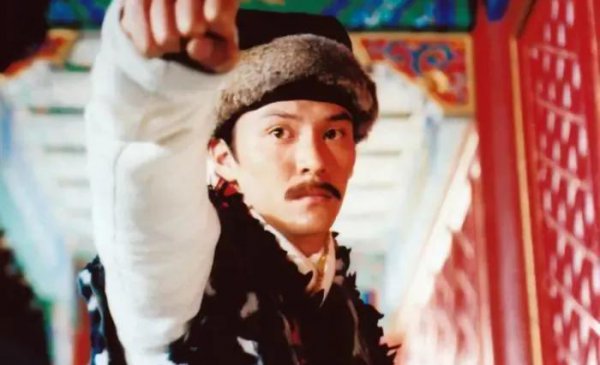 朱厚照没儿子后谁当的皇帝