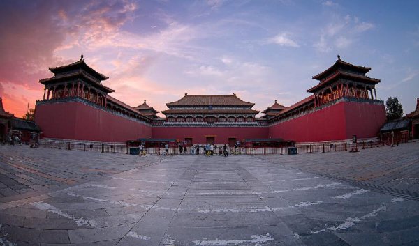 关于解缙一生的简介