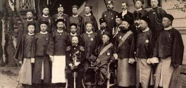 李鸿章现在相当于什么官职