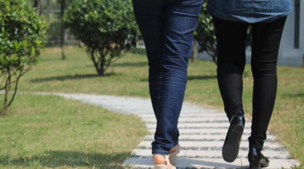 人正常一天走多少步最好