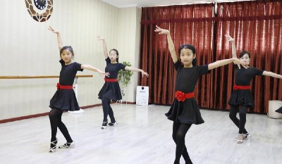 学拉丁舞最佳年龄段是多大 女孩几岁开始学拉丁舞合适