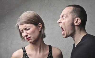 和女友吵架闹分手了怎样才能挽回 高情商分手挽回最有效方法