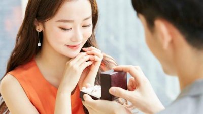 男生表白女生怎么回答 突如其来的表白怎么回复