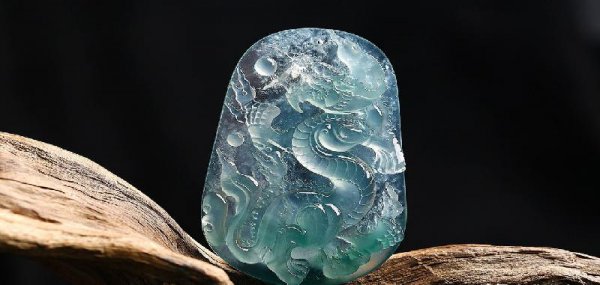 翡翠镯子全是棉为何还那么贵