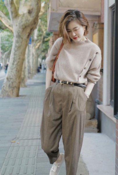 毛衣搭配什么裤子好看