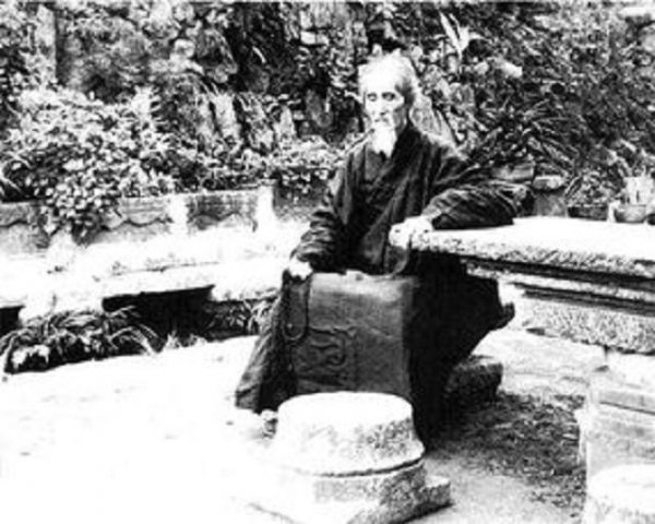 圆寂为什么坐着就死了