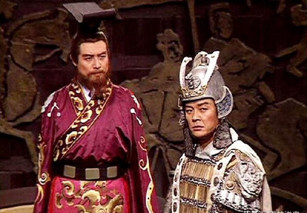 三国演义庞统是谁的部下