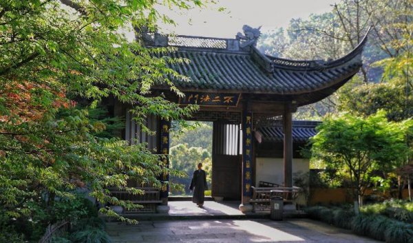 国内灵隐寺求什么最灵