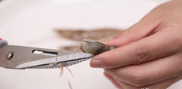 去虾线的最快方法