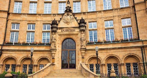 卢森堡为什么那么有钱