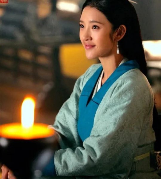 曹丕喜欢郭照还是甄宓