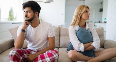 老公长期出轨还有必要继续吗 频繁出轨的男人还能要吗