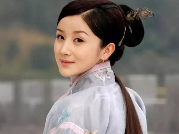 董鄂妃与顺治帝的爱情故事