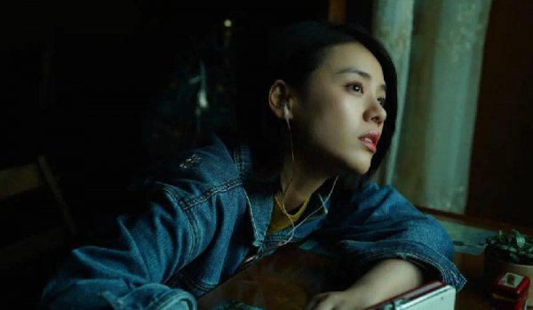 荞麦疯长讲的是什么故事