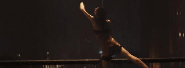 荞麦疯长讲的是什么故事