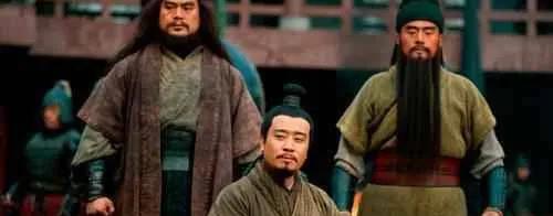 少不读水浒老不读三国