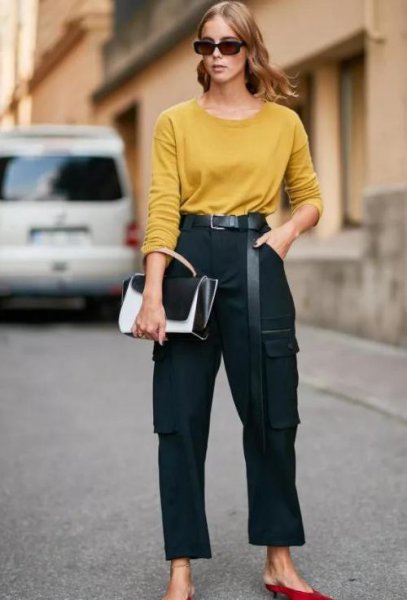 工装裤搭配什么上衣