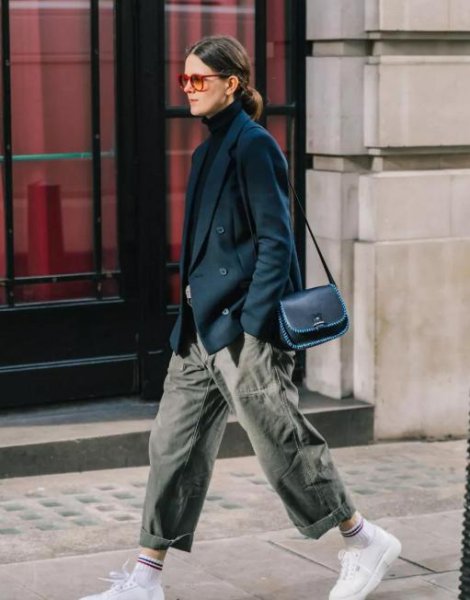 工装裤搭配什么上衣