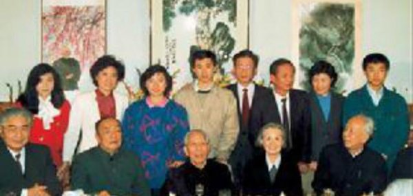 荣氏家族大概有多少钱