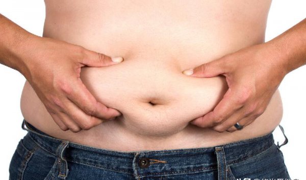 每天30个俯卧撑能练出胸肌吗