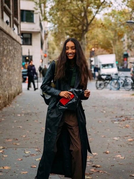 大衣搭配什么裤子好看