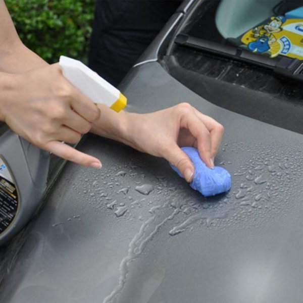 白色车身上有很多斑点怎么清除