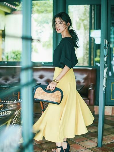 黑色衣服配什么裤子好看