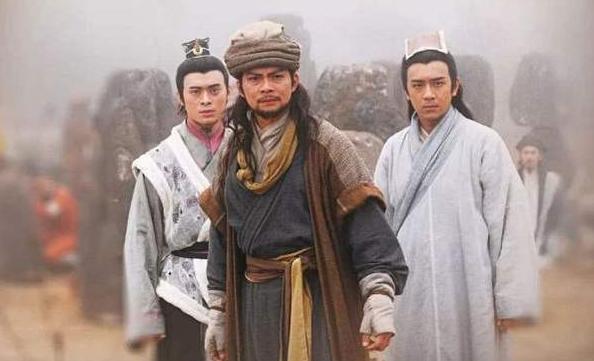 乔峰的降龙十八掌是谁教的