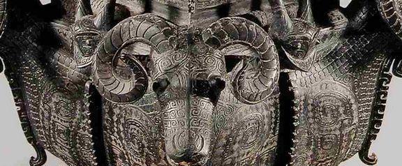 四羊方尊是哪个朝代的文物